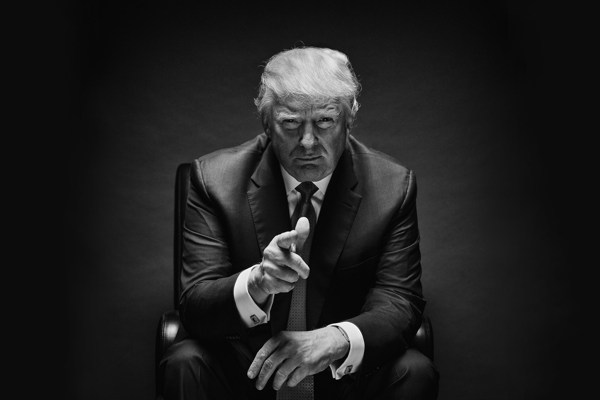black-and-white-trump