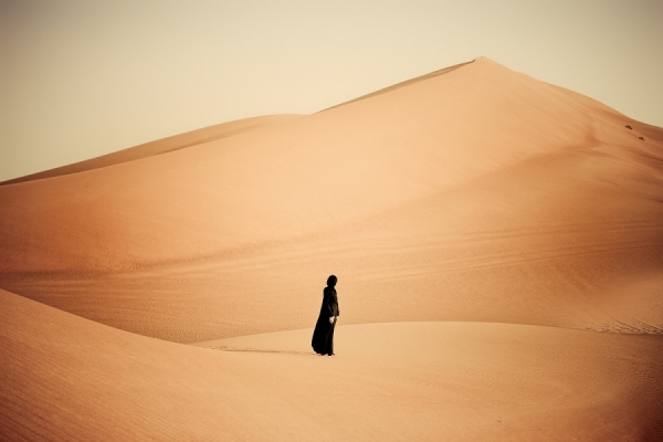 one_eyeland_desert_woman_by_christopher_wilson_30325